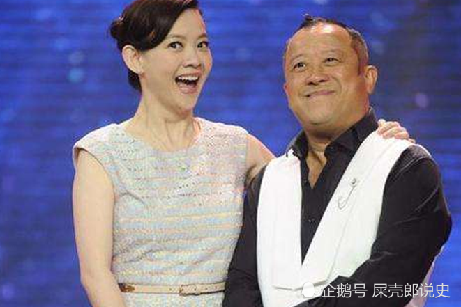 揭秘曾志偉現(xiàn)任妻子是誰(shuí)，一段充滿魅力的愛(ài)情故事，曾志偉的現(xiàn)任妻子揭秘，一段魅力四溢的愛(ài)情故事