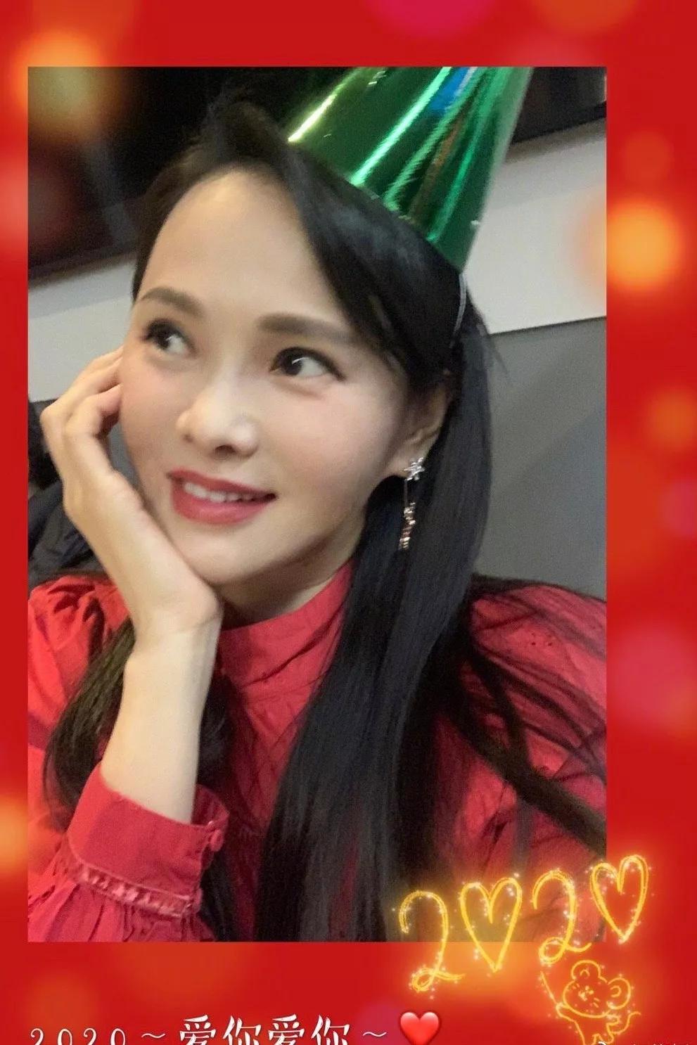 伊能靜與秦昊的年齡差異，探究年齡差距背后的故事，伊能靜與秦昊的年齡差異，探究背后的故事與情感歷程