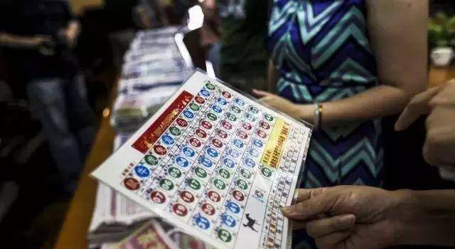 白小姐中特期期準(zhǔn)選一，揭秘彩票預(yù)測(cè)的神秘面紗，揭秘彩票預(yù)測(cè)神秘面紗，白小姐期期準(zhǔn)選一揭秘真相
