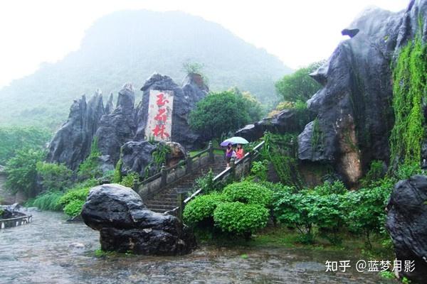 廣西賀州十大旅游景點(diǎn)，領(lǐng)略自然與人文之美，廣西賀州十大絕美景點(diǎn)，自然與人文的交融之美
