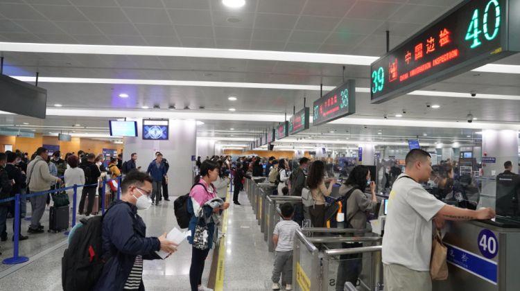 上海浦東國(guó)際機(jī)場(chǎng)官網(wǎng)，連接世界的航空樞紐，上海浦東國(guó)際機(jī)場(chǎng)官網(wǎng)，全球航空樞紐連接世界