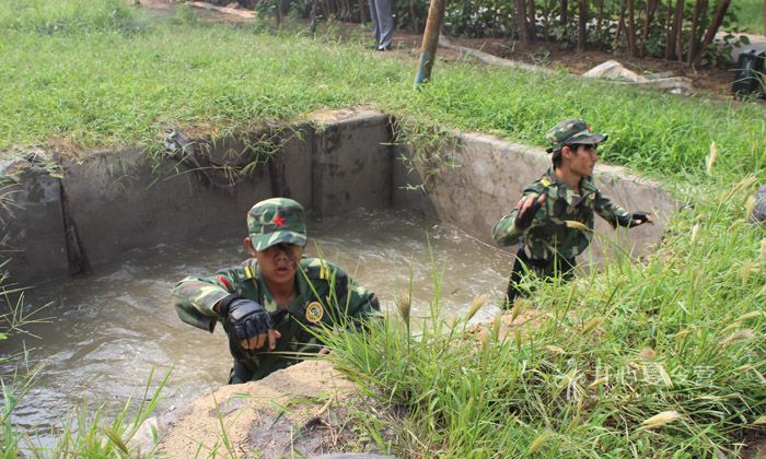 軍事夏令營泥潭訓練，錘煉意志與技能的獨特舞臺，軍事夏令營泥潭訓練，錘煉意志與技能的獨特平臺