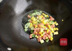 火腿玉米蛋炒飯，一道美味家常炒飯的獨(dú)特魅力，火腿玉米蛋炒飯，家常美食的獨(dú)特魅力