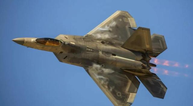 F-22實戰(zhàn)歷程，空中巨人的戰(zhàn)斗足跡，F(xiàn)-22實戰(zhàn)歷程，空中巨人的戰(zhàn)斗歷程