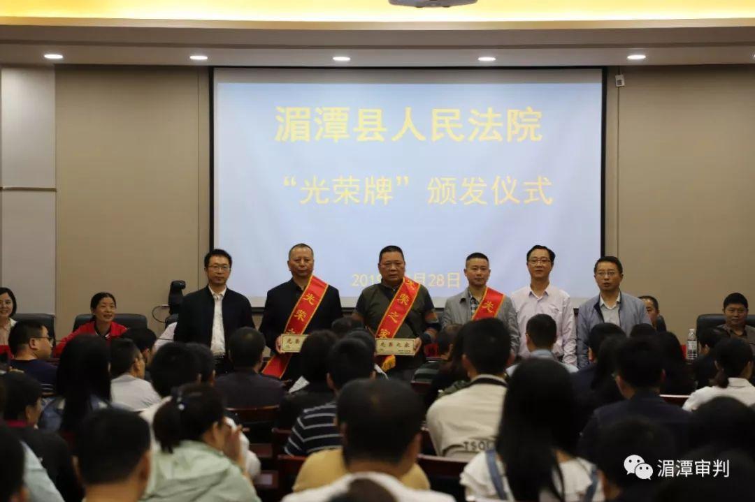 杜富國(guó)退役了嗎？英雄的腳步與時(shí)代的回響，杜富國(guó)，英雄腳步與時(shí)代回響——他退役了嗎？
