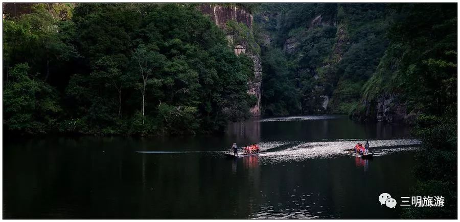 探索九龍?zhí)讹L(fēng)景區(qū)，自然之美與人文之韻的交融，九龍?zhí)讹L(fēng)景區(qū)，自然與人文的和諧交融之美