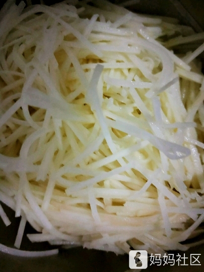 家常涼拌土豆絲的做法，家常涼拌土豆絲制作教程