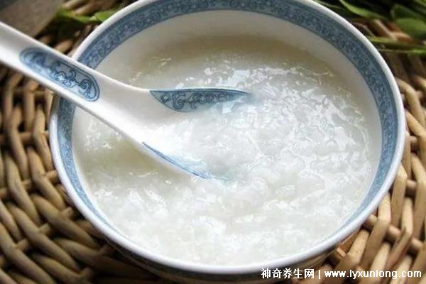 胃病最怕三種粥，警惕飲食中的隱患，胃病患者的飲食隱患，三種粥需警惕