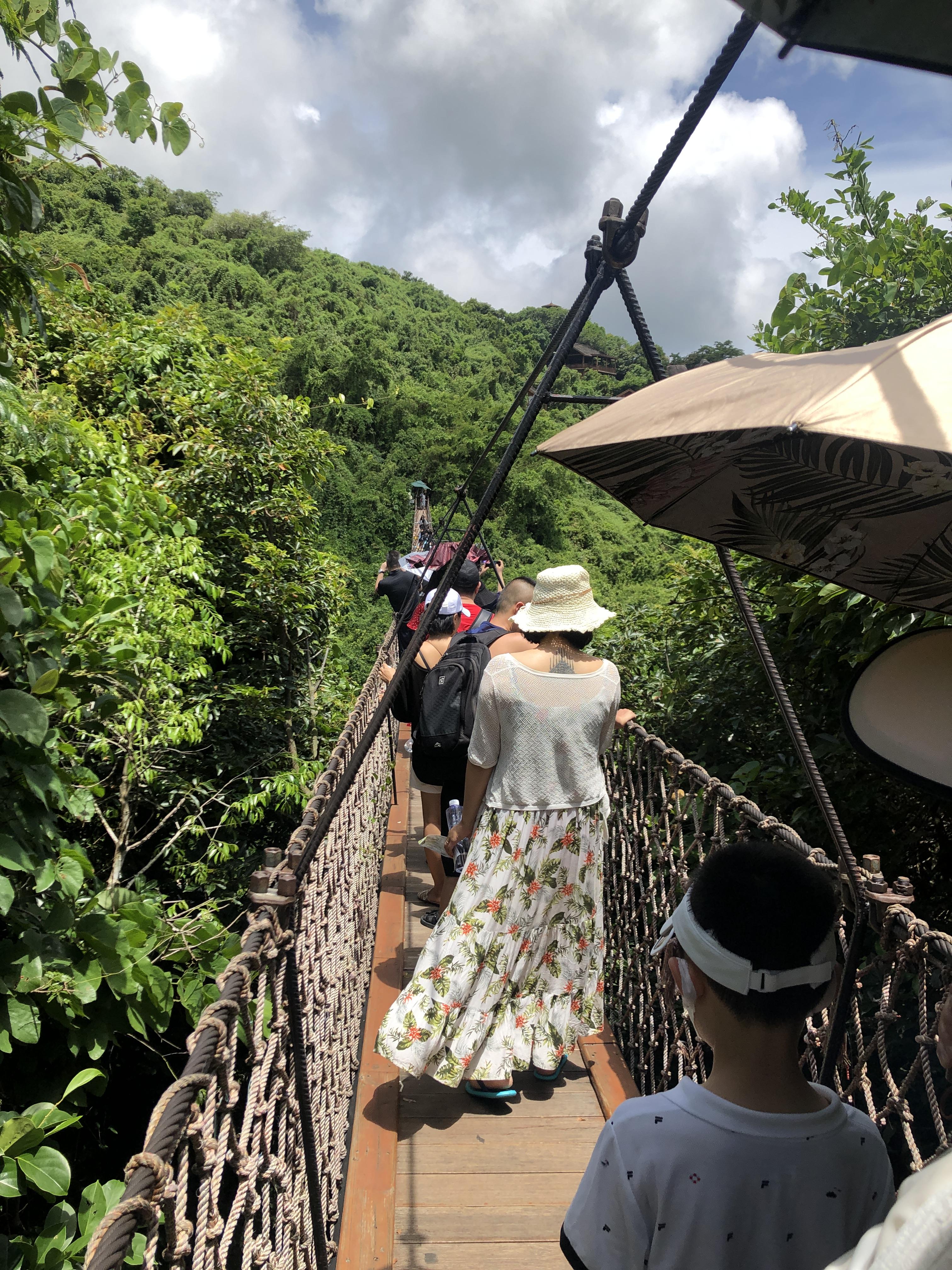 三亞本地跟團(tuán)一日游，探索熱帶風(fēng)情的美妙旅程，三亞本地跟團(tuán)一日游，熱帶風(fēng)情探索之旅