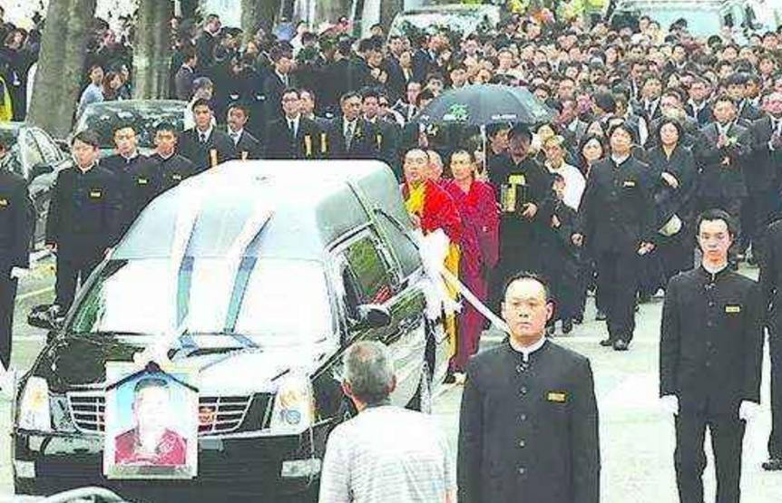 澳門六金彩開獎結(jié)果，探索與期待，澳門六金彩開獎結(jié)果揭曉，彩民期待揭曉時刻
