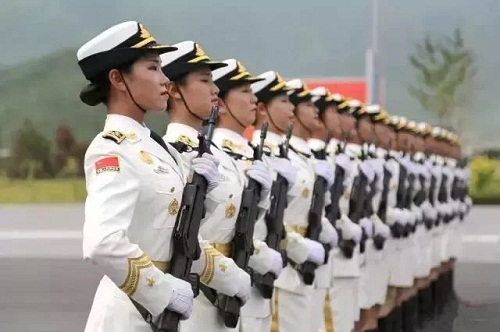 中國女兵視頻大全，英勇無畏，展現(xiàn)新時(shí)代風(fēng)采，中國女兵展現(xiàn)新時(shí)代風(fēng)采，英勇無畏的視頻大全