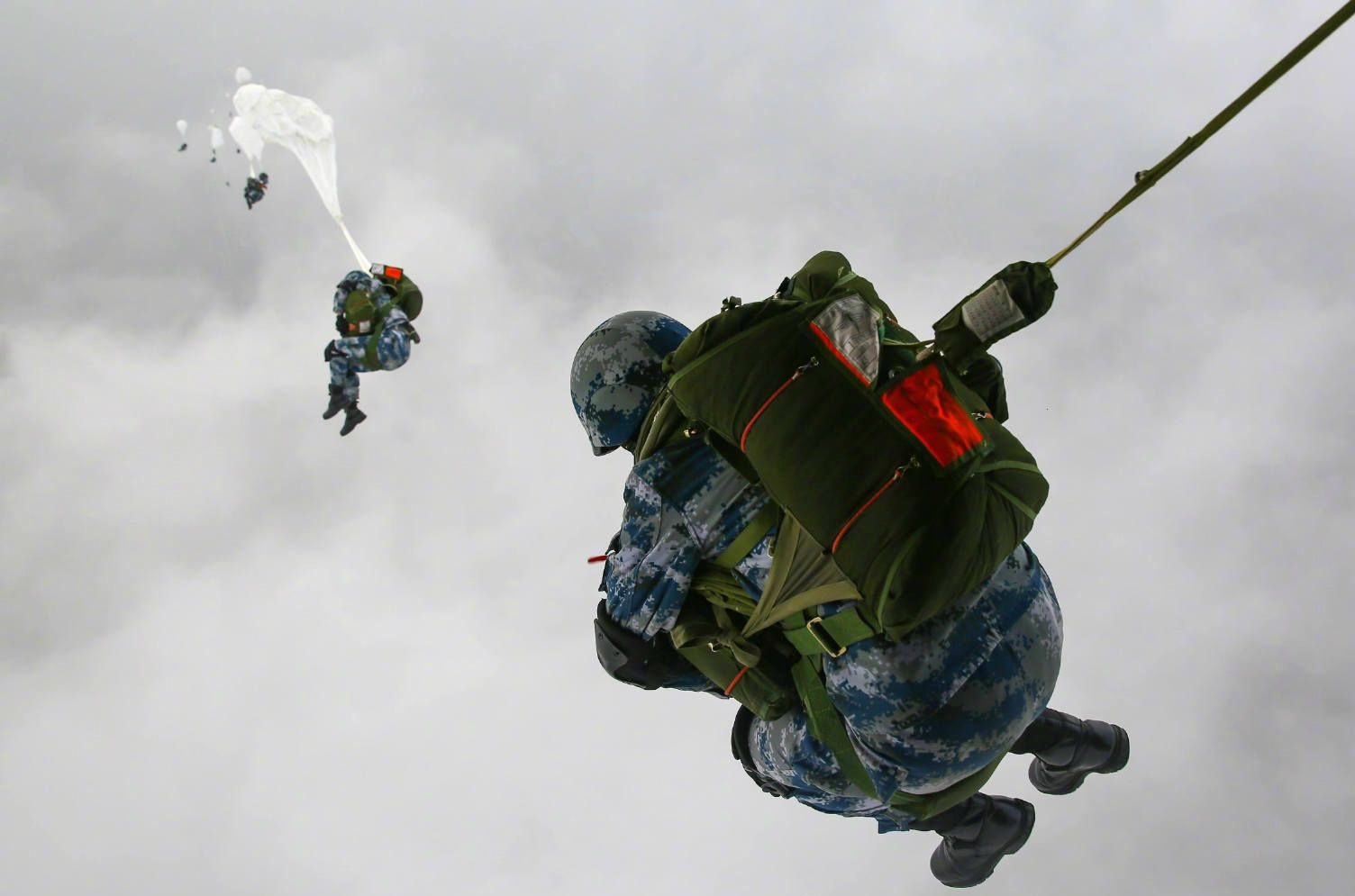 揭秘空降兵第十五軍的榮耀與使命，揭秘空降兵第十五軍的榮耀與擔當使命