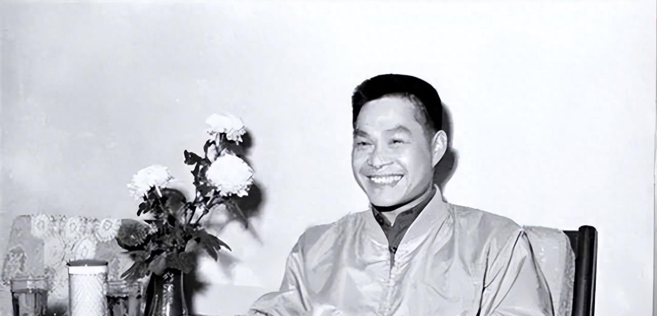 贊美中國海軍，強(qiáng)大的海上力量，展現(xiàn)大國風(fēng)采，中國海軍，強(qiáng)大的海上力量，展現(xiàn)大國風(fēng)采與榮耀
