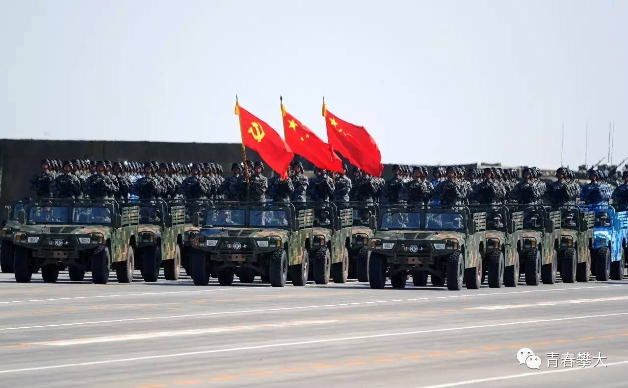 臺媒看大陸閱兵視頻，展現(xiàn)國家力量與民族精神，臺媒觀察，大陸閱兵展現(xiàn)國家力量與民族精神的壯麗畫卷