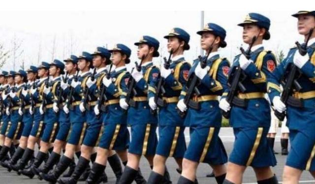 三軍儀仗隊(duì)圖片高清動(dòng)漫，展現(xiàn)榮耀與力量的視覺盛宴，三軍儀仗隊(duì)高清動(dòng)漫圖片，榮耀與力量的視覺展現(xiàn)