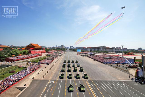 儀仗隊(duì)閱兵走過天安門廣場，榮耀與力量的展現(xiàn)，天安門廣場閱兵，榮耀與力量的展現(xiàn)