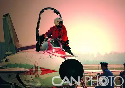 中國殲擊機殲-20參數(shù)詳解，中國殲擊機殲-20參數(shù)全面解析