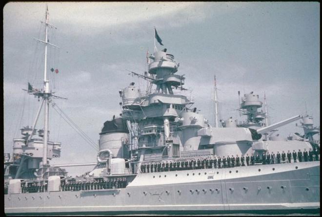 意大利海軍閱兵儀式，展示力量與榮耀，意大利海軍閱兵儀式，力量與榮耀的展現(xiàn)