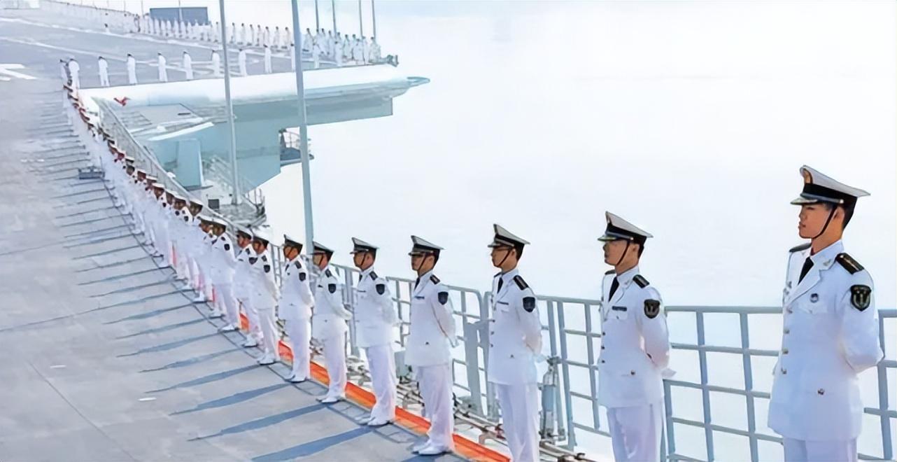 揭秘中國海軍的驕傲，171導彈護衛(wèi)艦發(fā)射導彈的瞬間，中國海軍驕傲，揭秘導彈護衛(wèi)艦發(fā)射導彈瞬間