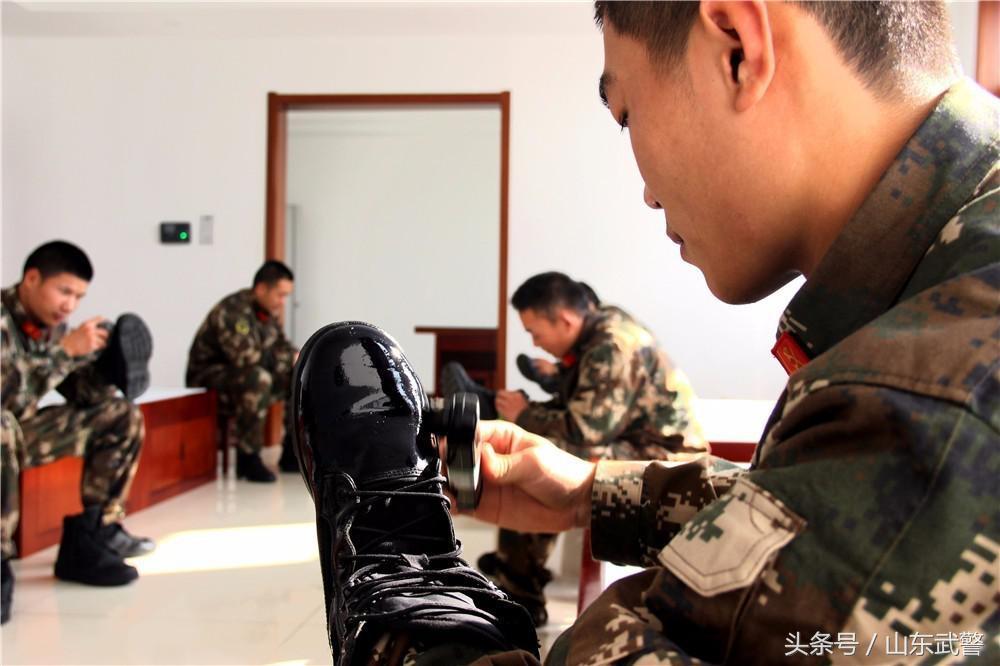 依法治軍與從嚴治軍，理念的提出與實踐探索，依法治軍與從嚴治軍，理念的提出與實踐探索之路