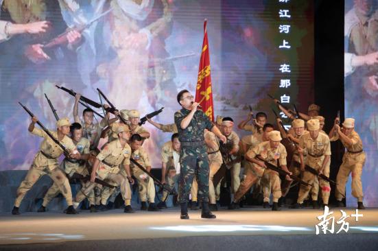 志愿軍戰(zhàn)歌的詞曲作者，英勇之歌的締造者與詮釋者，志愿軍戰(zhàn)歌與英勇之歌的詞曲作者，締造與詮釋英雄旋律的傳奇人物