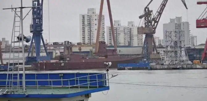 關于我國海軍艦艇中垂直發(fā)射單元尺寸的研究——以054A護衛(wèi)艦為例，我國海軍艦艇垂直發(fā)射單元尺寸研究——以054A護衛(wèi)艦為視角