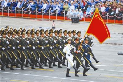 慶祝輝煌歷程，閱兵盛典中的方隊(duì)風(fēng)采——紀(jì)念我國(guó)成立七十周年閱兵上的方隊(duì)展示，七十周年閱兵盛典中的方隊(duì)風(fēng)采——紀(jì)念我國(guó)輝煌歷程的壯麗展示