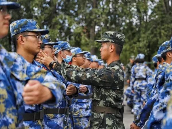 中國人民武裝警察部隊(duì)特種警察學(xué)院培養(yǎng)的人才屬性探究，兵與軍官的界定，中國人民武裝警察部隊(duì)特種警察學(xué)院人才培養(yǎng)屬性探究，兵與軍官的界定分析