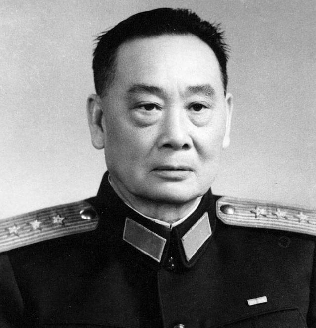 參考軍事類大學(xué)的條件與要求，軍事類大學(xué)入學(xué)條件與要求解析