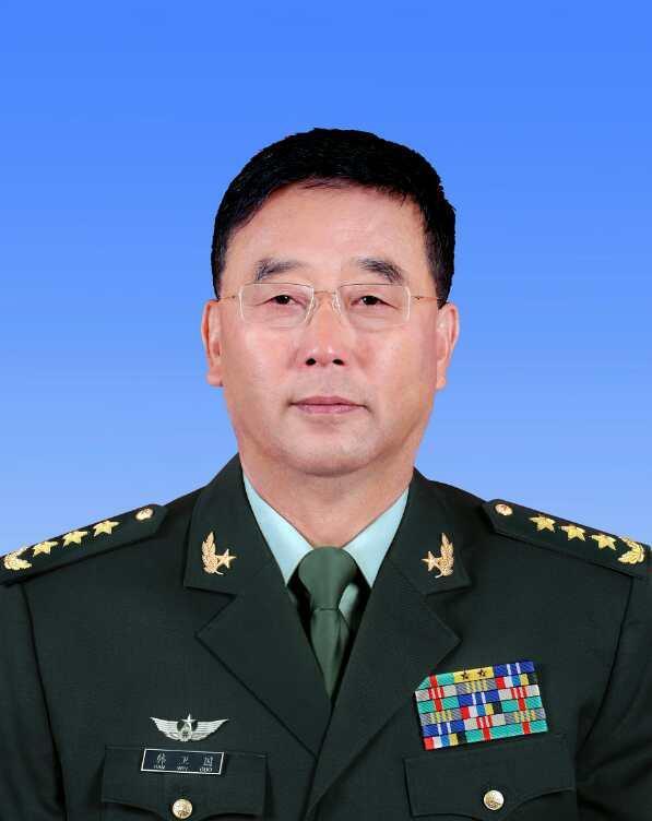 中國人民解放軍軍長，職責(zé)、使命與榮譽的象征，中國人民解放軍軍長，職責(zé)、使命與榮耀的象征之巔
